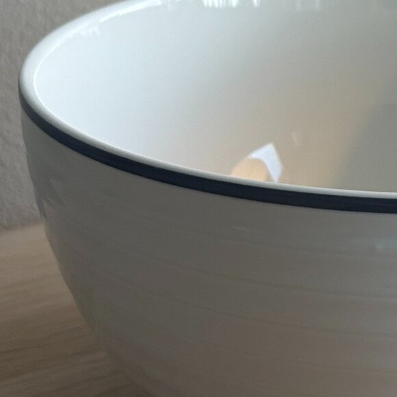 Crate & Barrel Roulette Spal Portugal White Blue Band Large Serving Bowl 8.75" - Picture 5 of 7